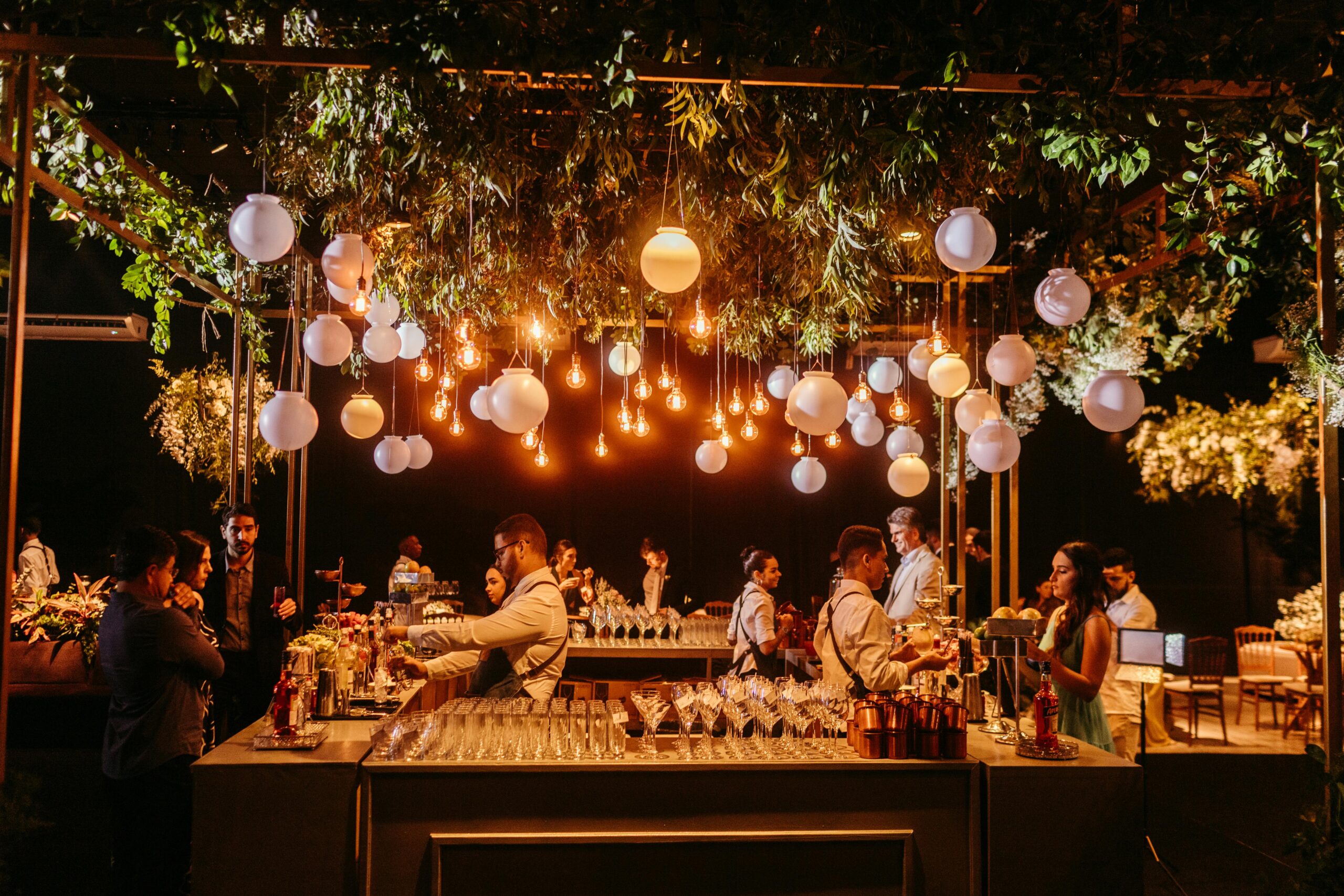 Luxury Mobile Bars: The Ultimate Elegance You Need Today
